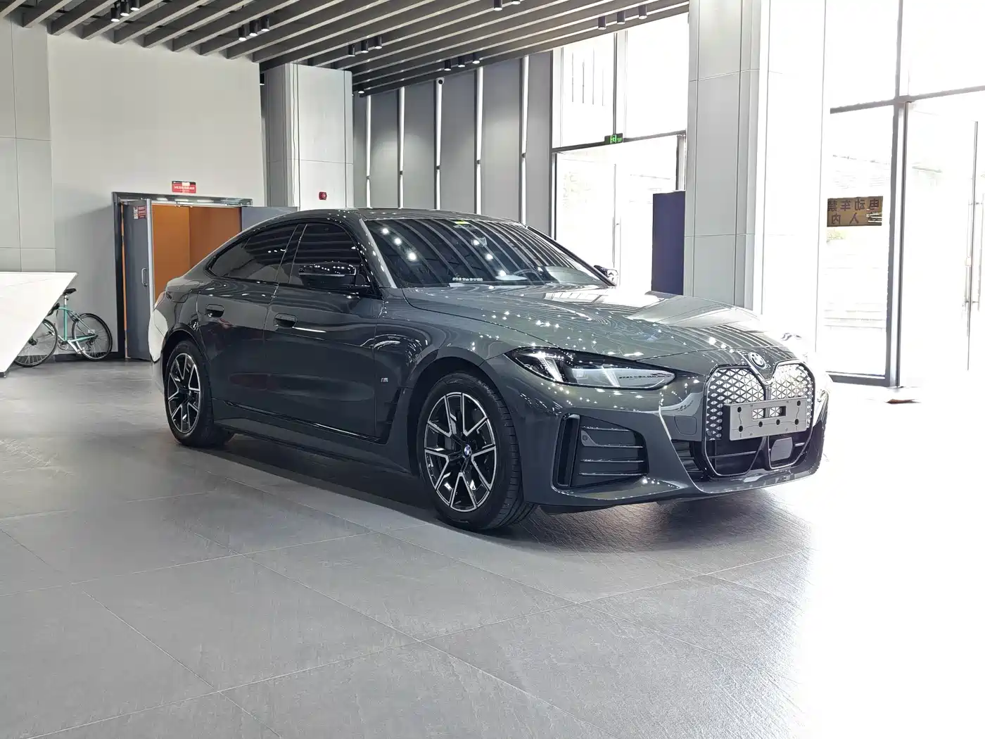 BMW i4 2024 2025 eDrive40