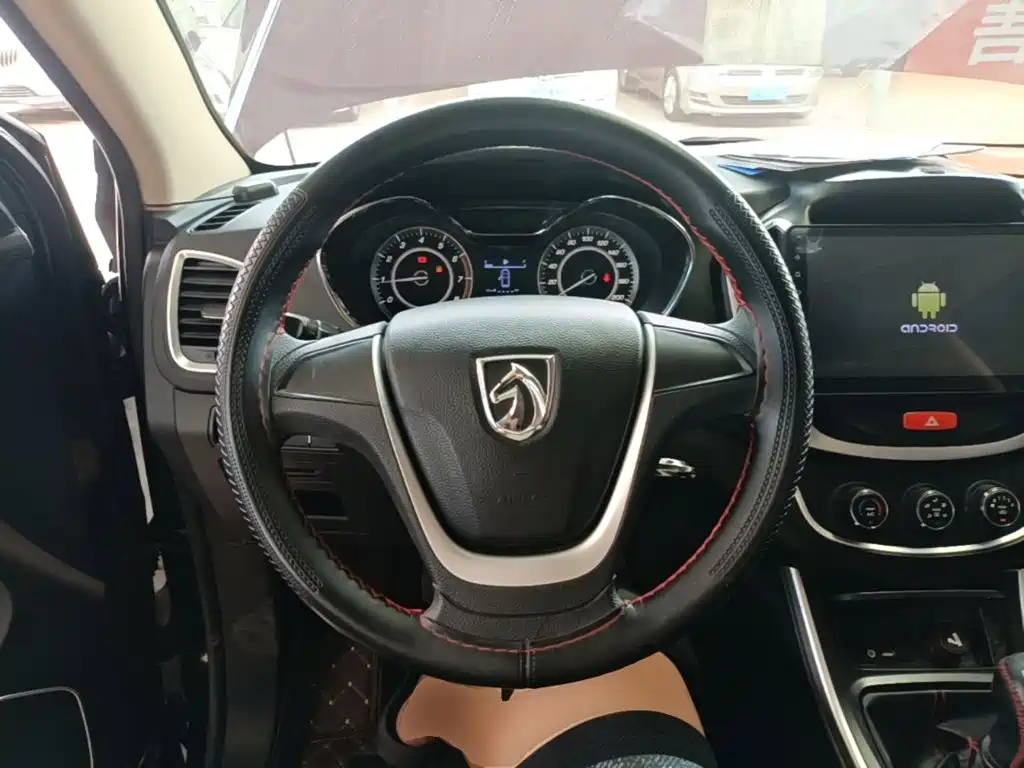Baojun 560 2017 2016 1.5T Manual Comfort