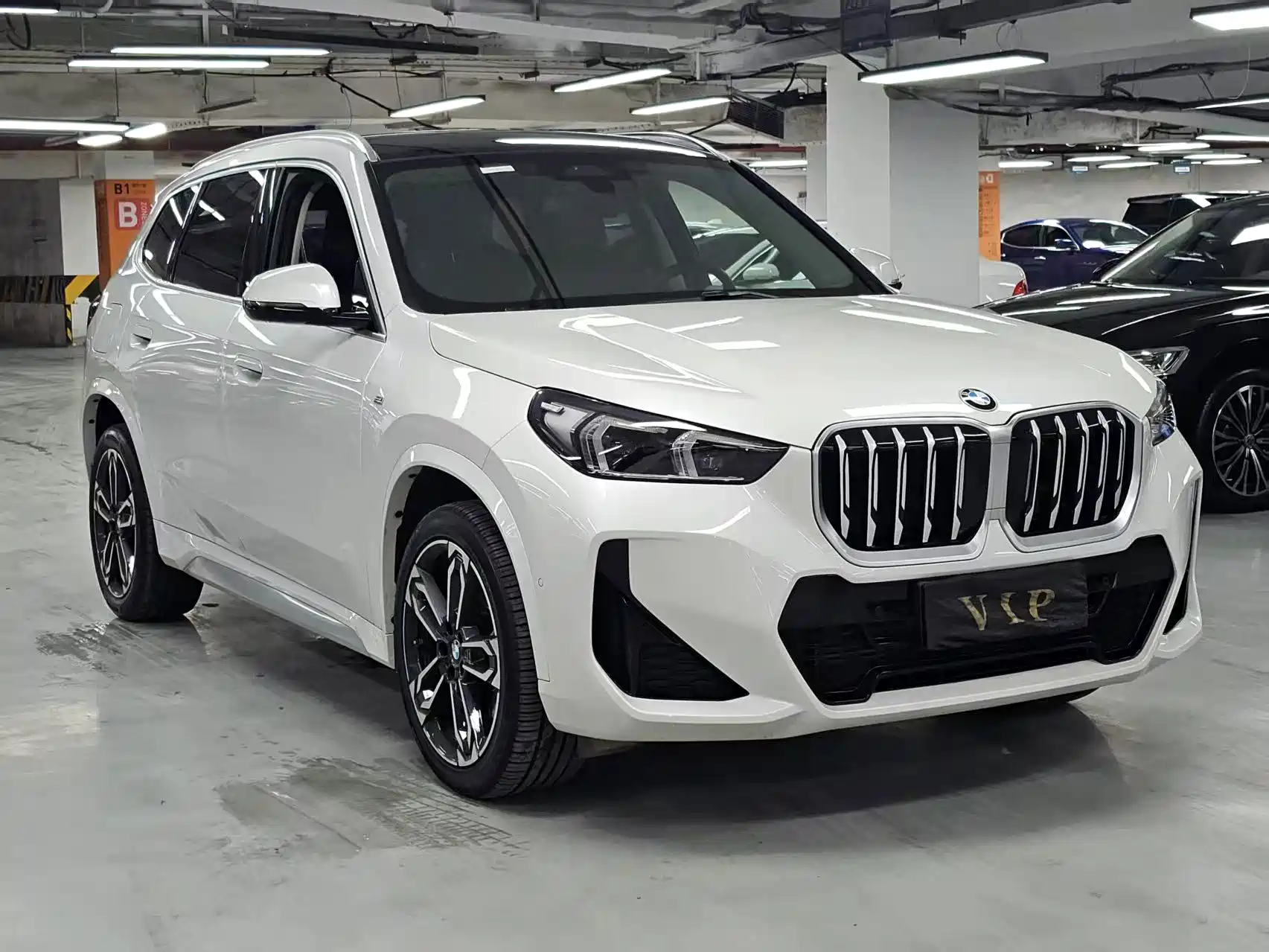 Photo 3 - BMW X1