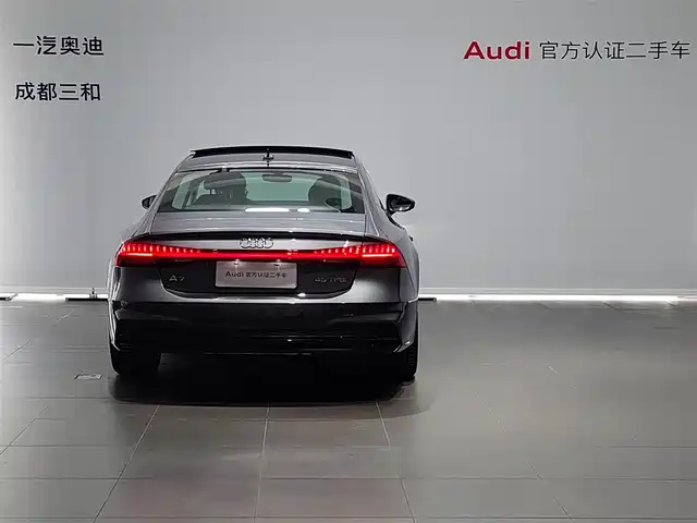 Audi A7 2025 Model 45 TFSI Premium Selection — фото 4
