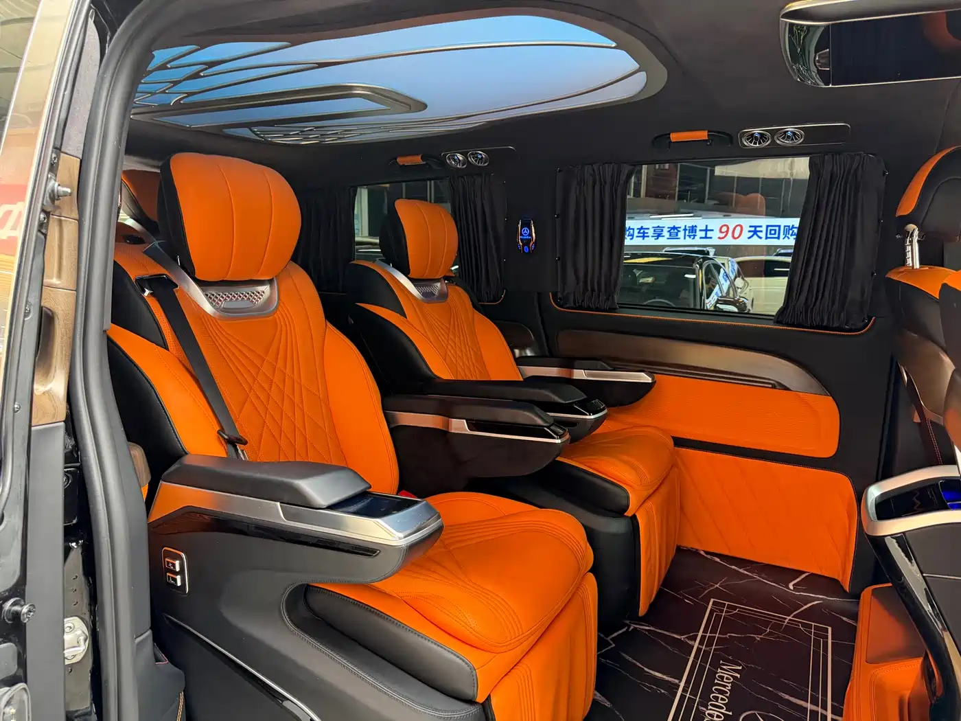 Mercedes-Benz Vito 2023 2.0T Elite 7-Seater фото 17