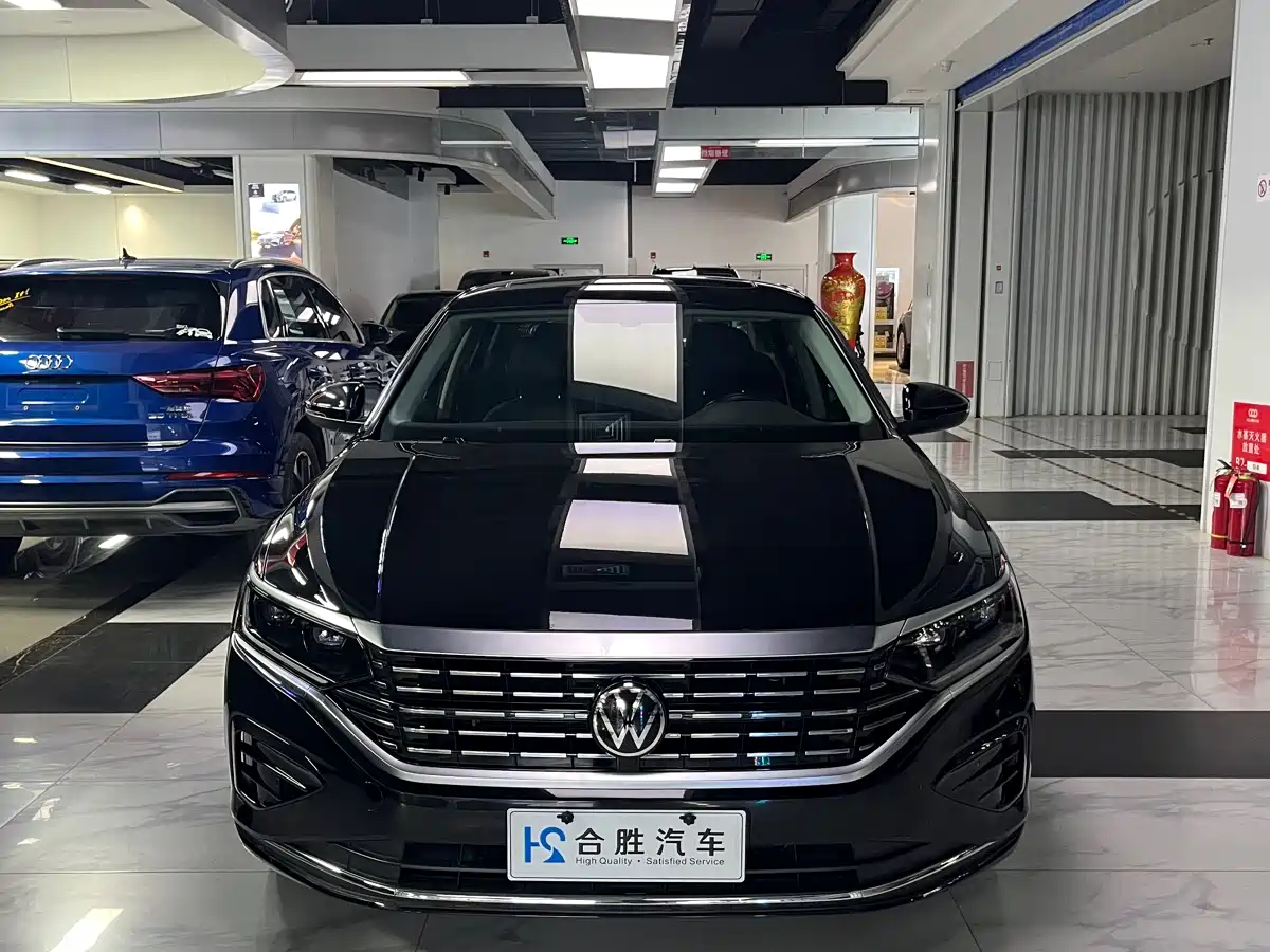 Volkswagen Passat 2022 330TSI Elite Edition фото 2