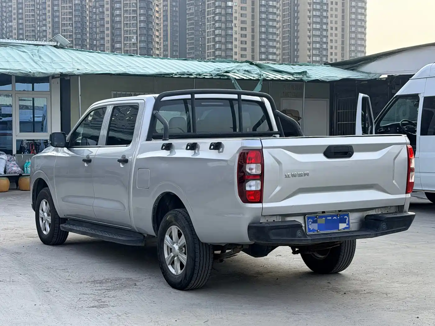 Jiangling Baodian 2025 2025 2.5T Manual Diesel 4WD Long Wheelbase
