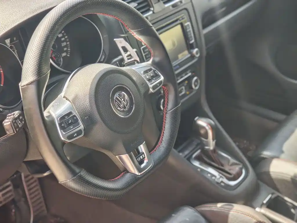 Volkswagen Golf GTI 2013 2012 2.0TSI GTI