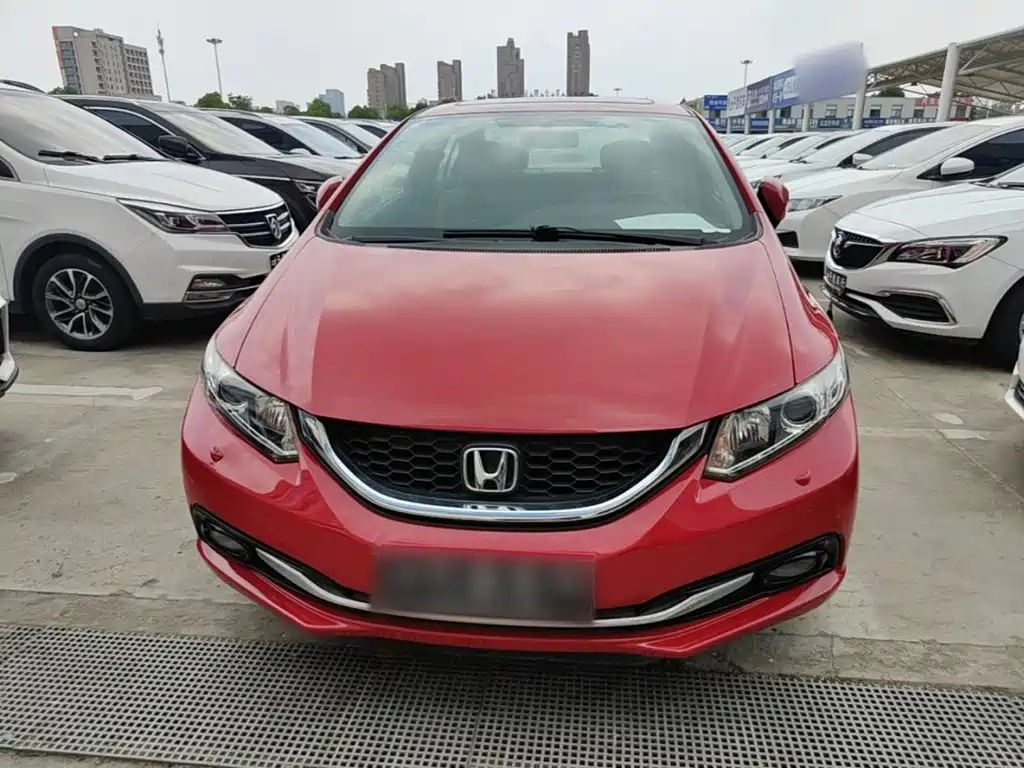 Фото 3 - Honda Civic