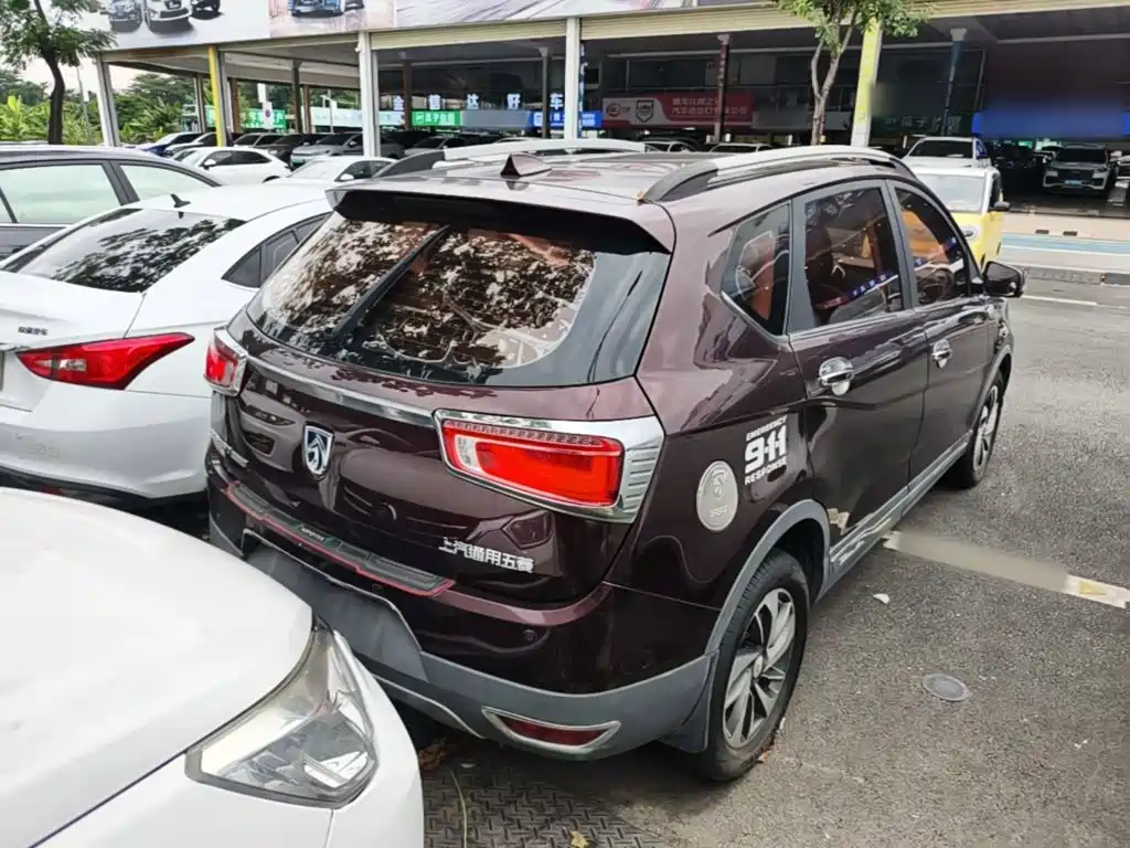 Фото 7 - Baojun 560
