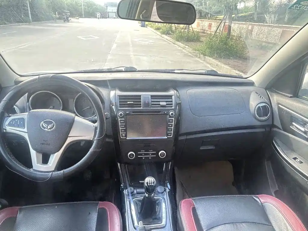 BAIC Huansu S3 2016 2014 1.5L Base Model China IV