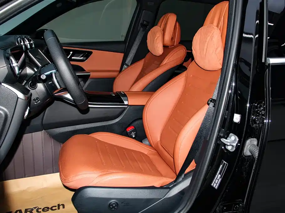 Mercedes-Benz GLC 2024 GLC 260 L 4MATIC Luxury 5-seater фото 18