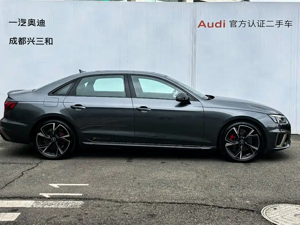 Audi A4L 2024 40 TFSI quattro RS Kit Speed Edition фото 3