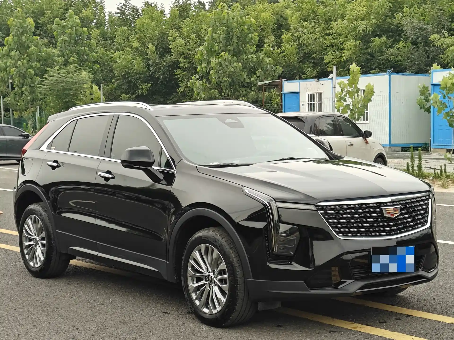 Photo 3 - Cadillac XT4