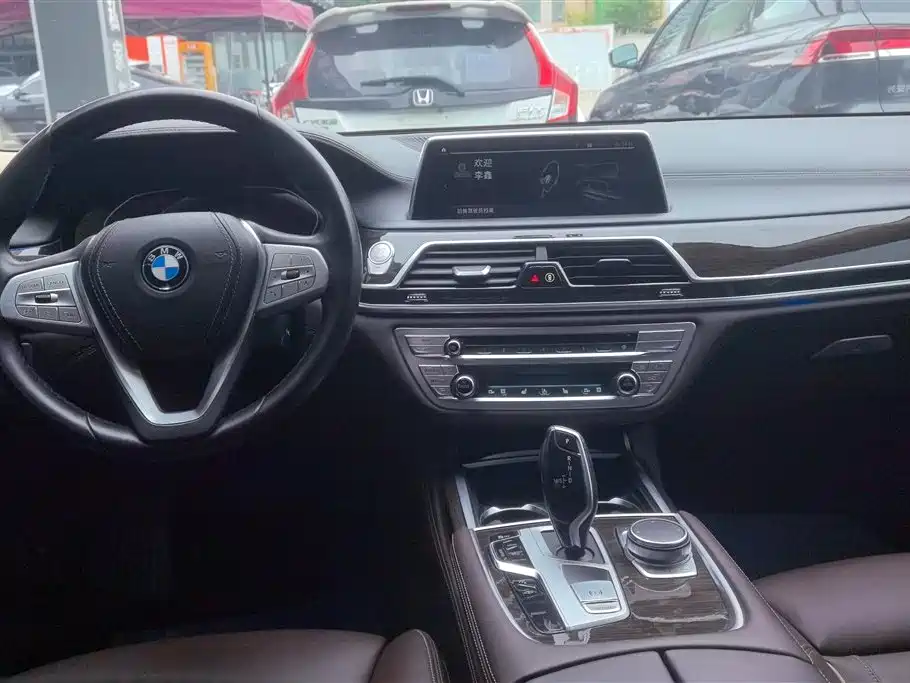 BMW 7 Series 2021 Model 730Li Luxury Package фото 12