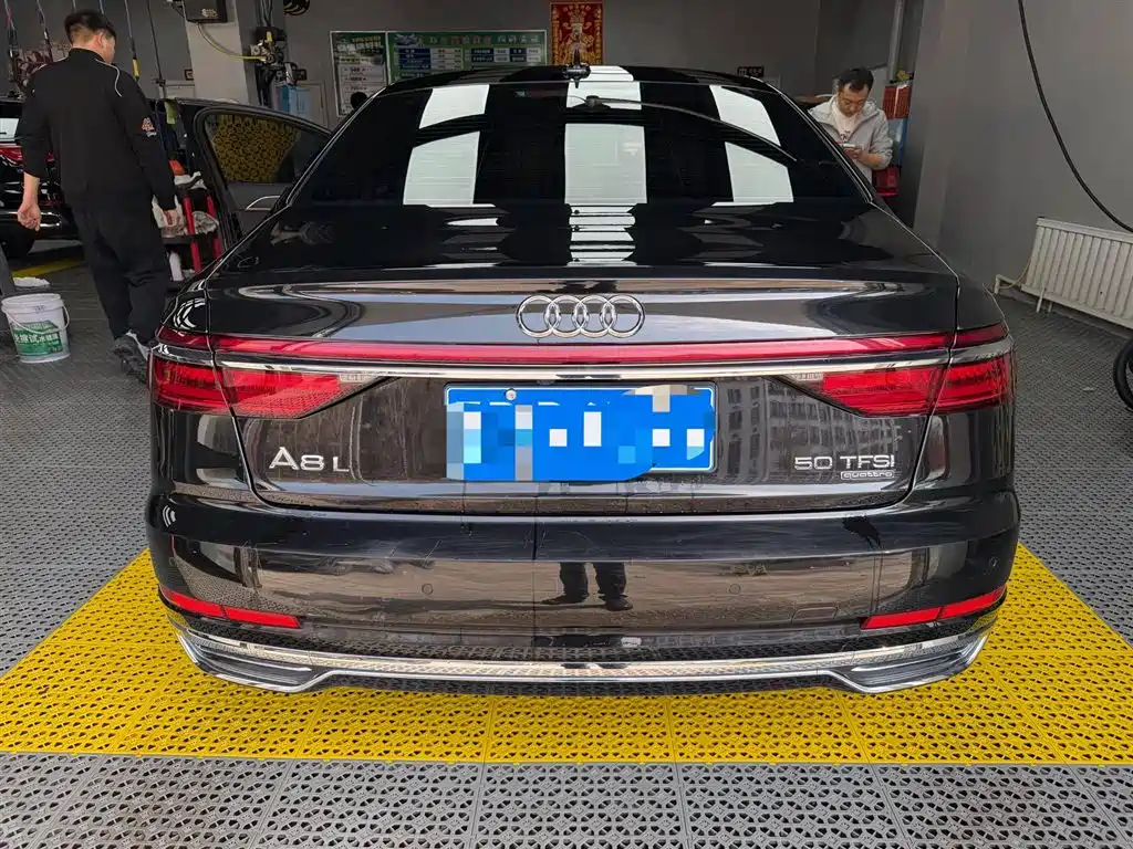 Audi A8 2019 Facelift Plus A8L 50 TFSI quattro Comfort фото 8