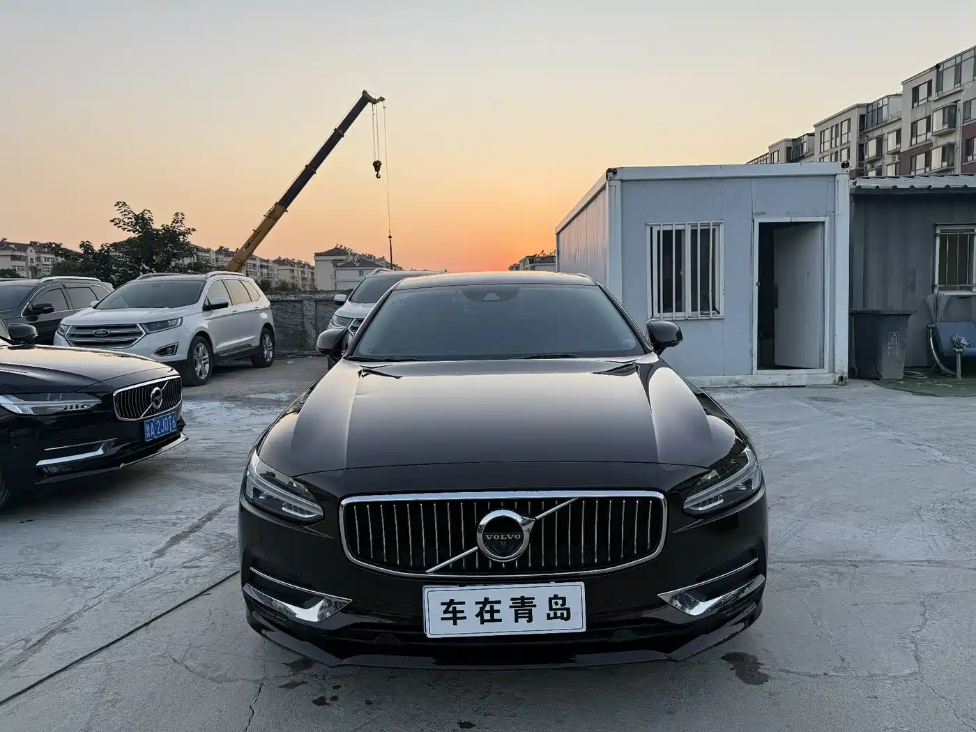Photo 2 - Volvo S90