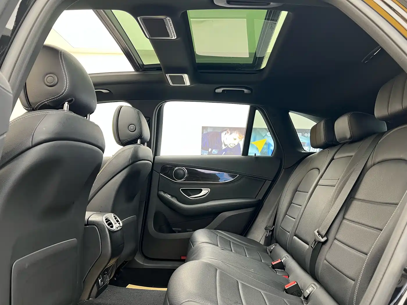 Mercedes-Benz GLC 2019 GLC 260 4MATIC Luxury фото 24