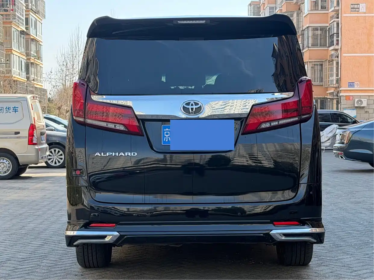 Toyota Alphard 2011 Model 2.4L Luxury фото 5
