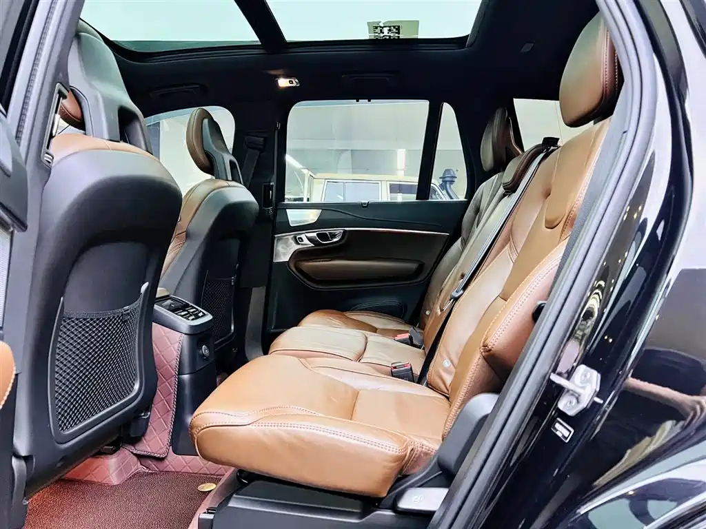 Volvo XC90 Plug-in Hybrid 2022 2021 E-Drive Hybrid T8 Premium Luxury 7-Seater