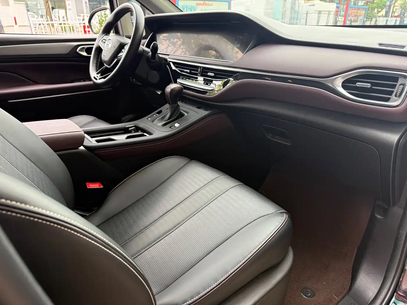 GAC Trumpchi Trumpchi M6 2025 2023 PRO 270T DCT Luxury Edition