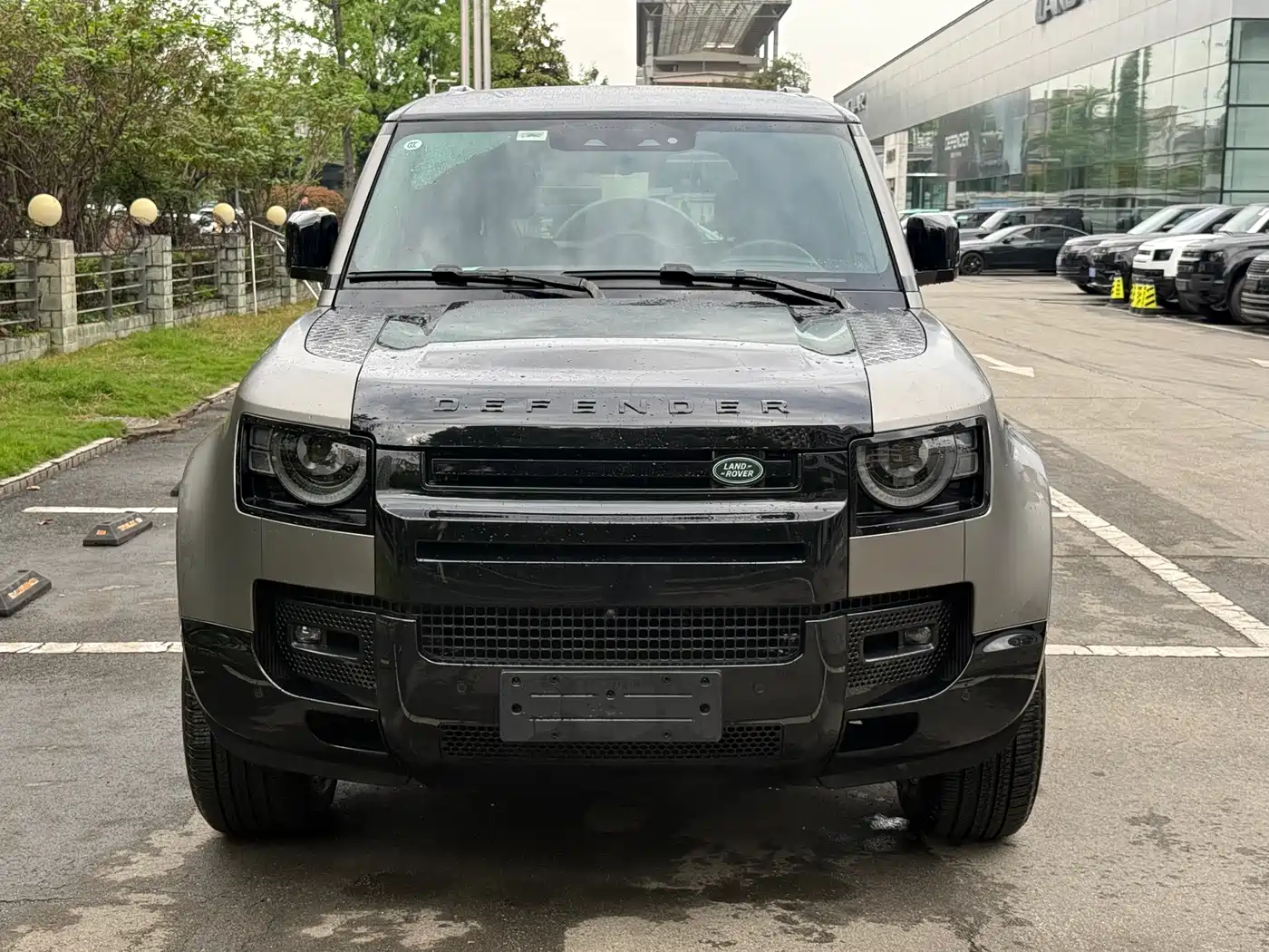 Land Rover Defender 2025 110 3.0T P400 X фото 2