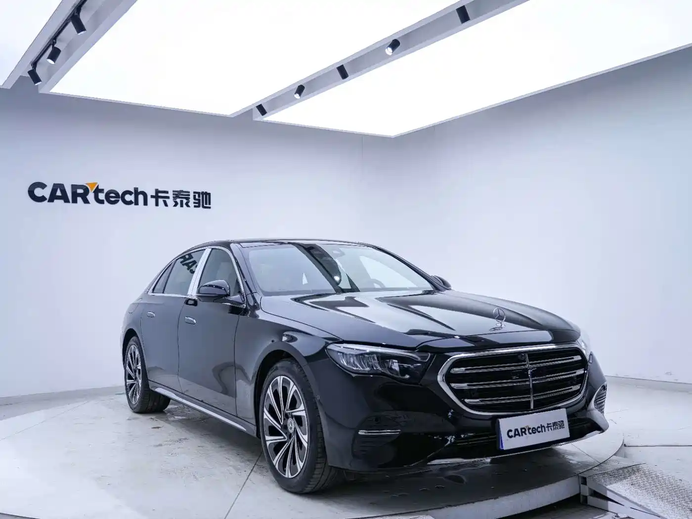 Mercedes-Benz E-Class 2024 Model E 300 L Luxury фото 9