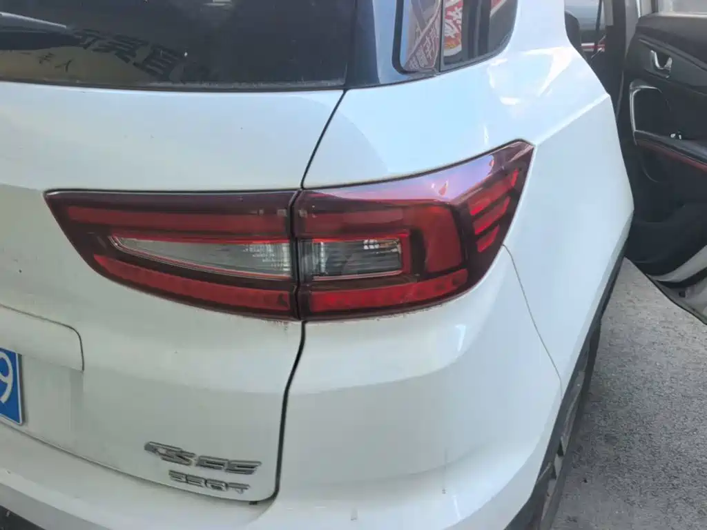 Changan CS55 2018 2018 1.5T Manual Colorful China V