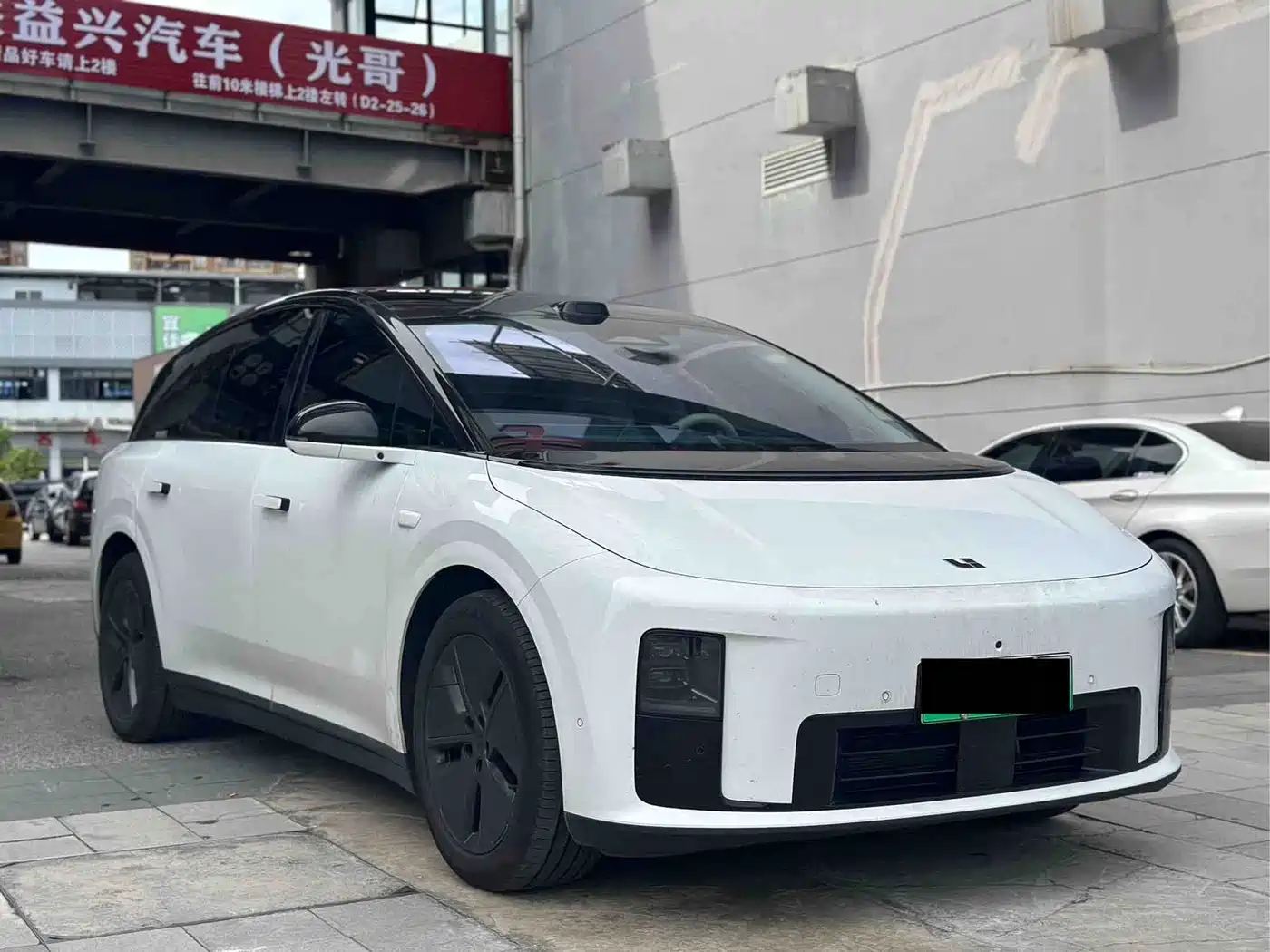 Li Auto Li i8 2025 2025 Standard Edition