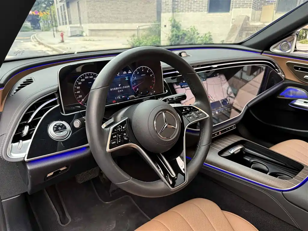 Mercedes-Benz E-Class 2024 Model E 300 L Luxury фото 15