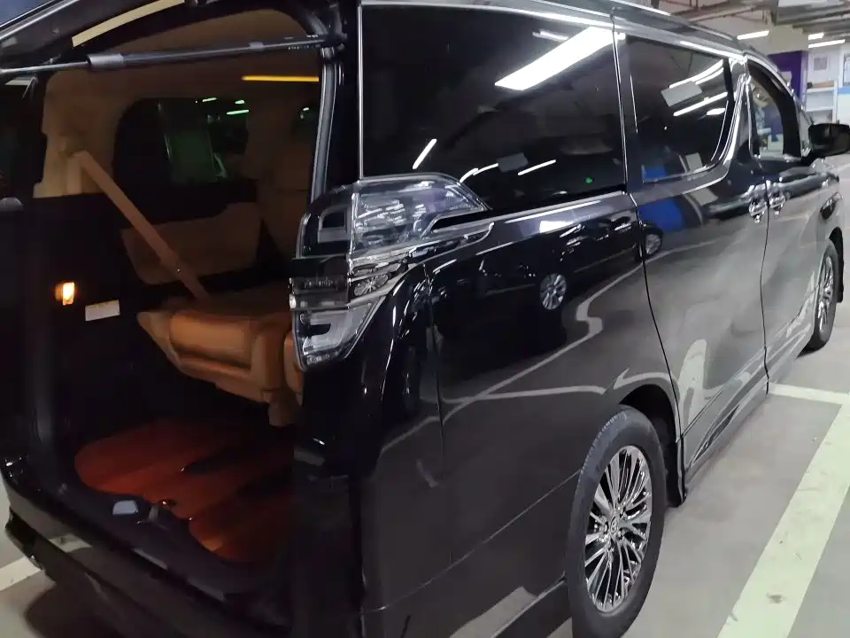 Toyota Vellfire 2020 2020 Twin Engine 2.5L HV Premium Edition