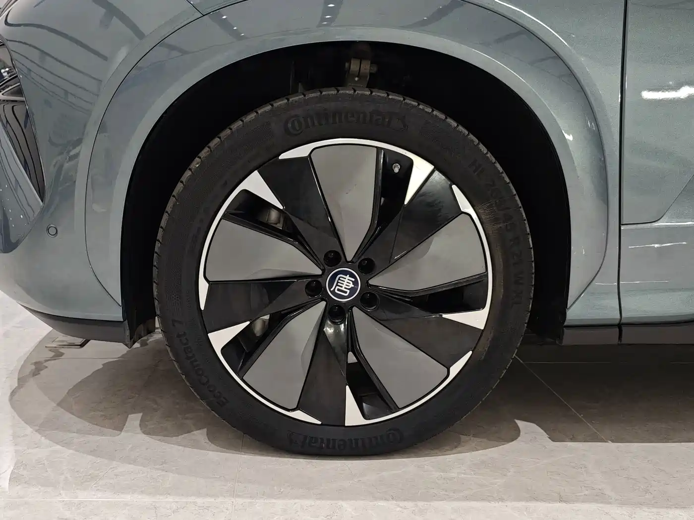 BYD Tang L 2025 2025 DM 175KM Drone Player Edition