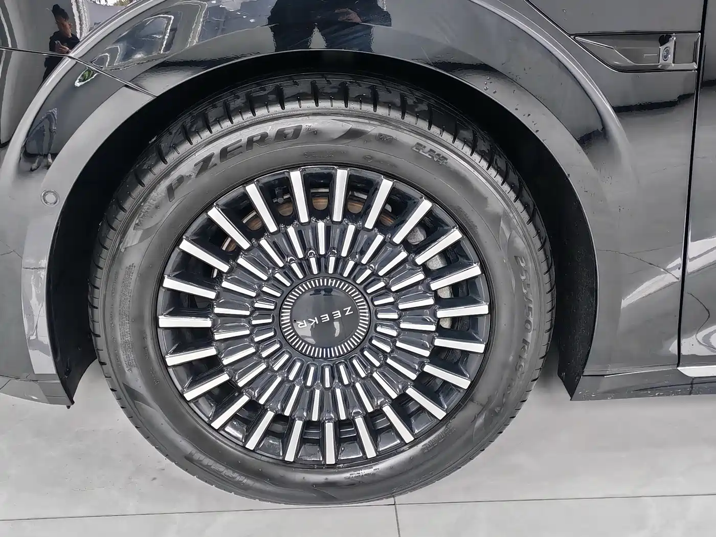 ZEEKR EXTREME KRYPTON 009