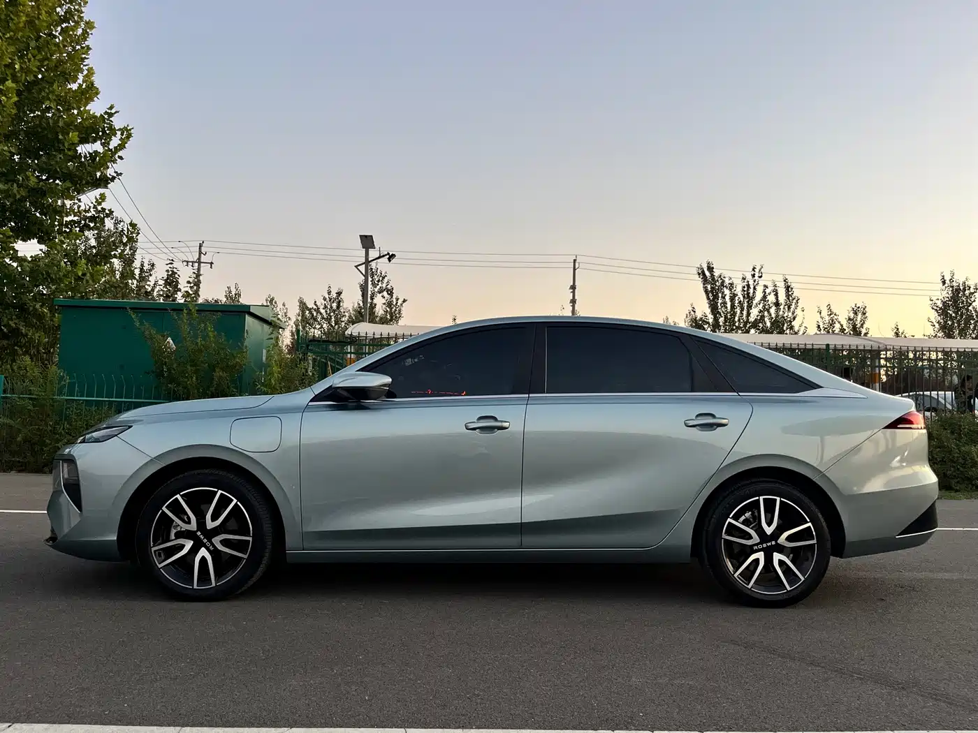 2025 Roewe D6