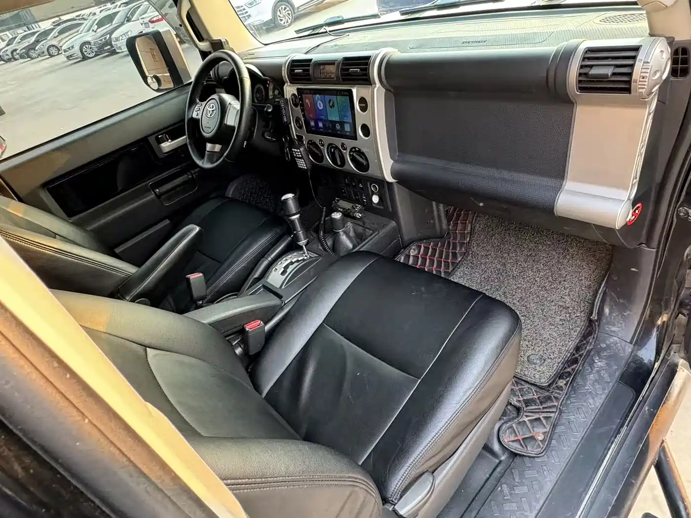 Toyota FJ Cruiser 2007 4.0L фото 9
