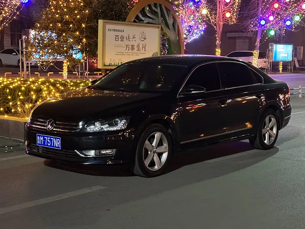 Volkswagen Passat 2011 1.8TSI DSG Royal Edition