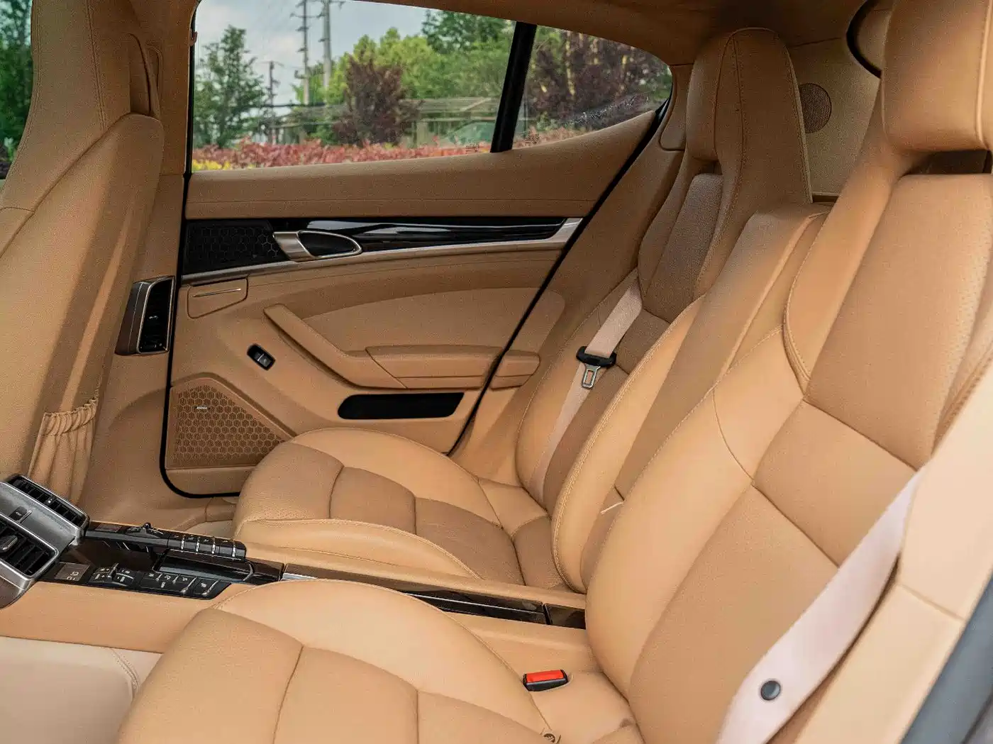 Porsche Panamera 2014 Panamera 4 3.0T фото 21