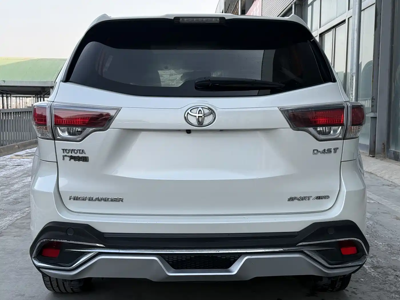 TOYOTA HIGHLANDER