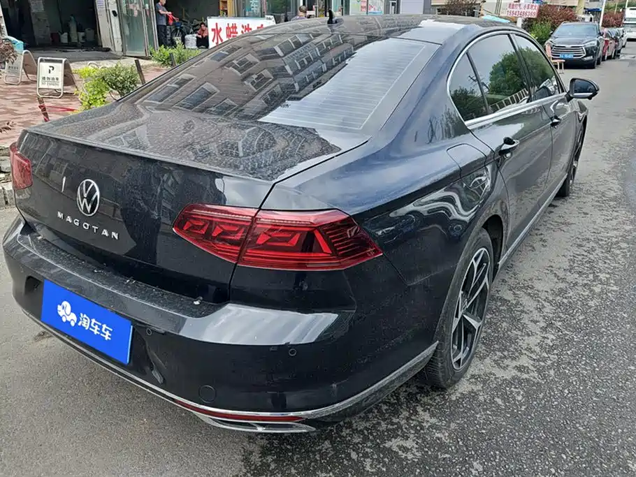 Volkswagen Magotan 2023 Model 2 Million Commemorative Edition 330TSI DSG Luxury фото 3