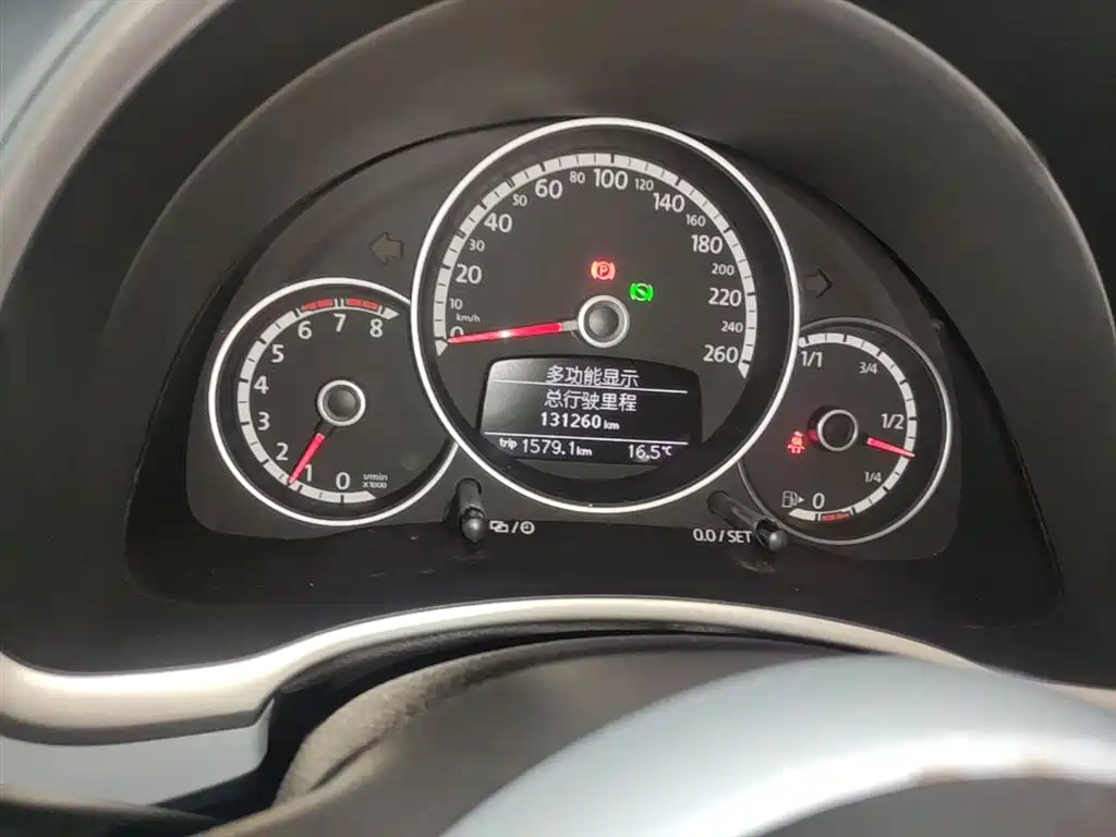 Volkswagen Beetle 2015 180TSI фото 12