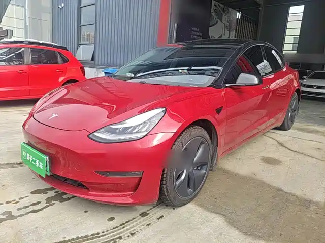 Tesla Model 3 2020