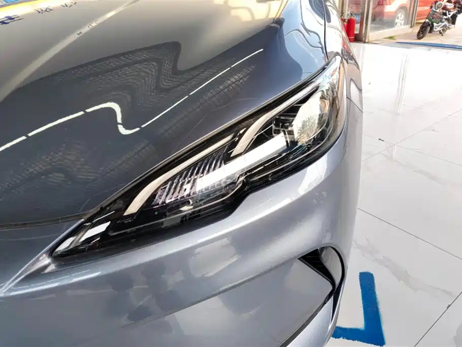 BYD Hai Bao 05 DM-i 2025 DM-i Smart Drive Edition 55KM Luxury фото 5