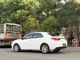 Фото 7 - Geely Vision