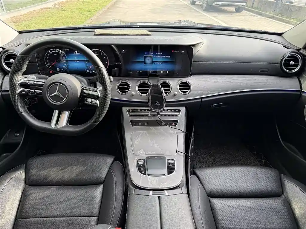 Mercedes-Benz E-Class 2022 E 260 L Sport фото 5