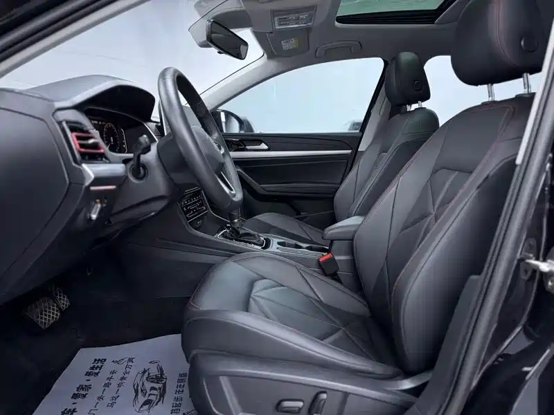 Volkswagen Lavida 2024 Model 300TSI DSG Starlight Leading Edition фото 4
