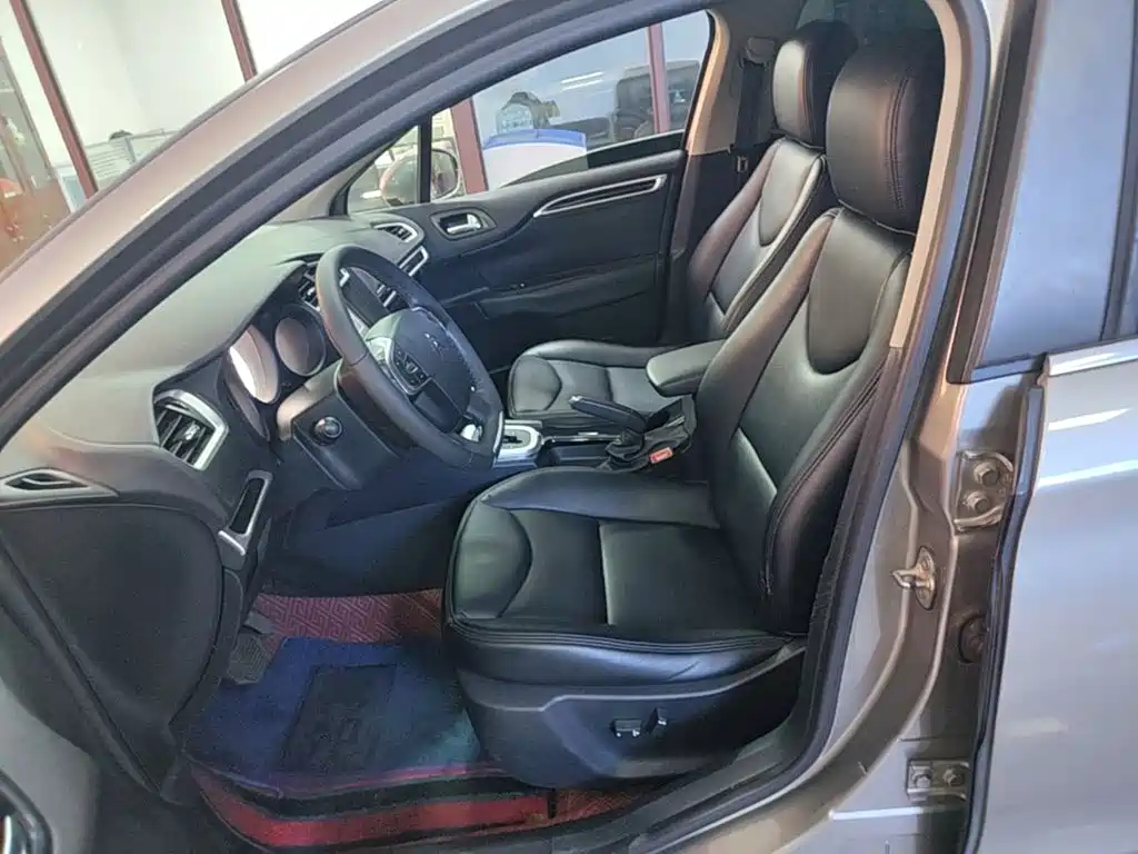 Citroën C4L 2016 2015 1.2T Automatic Luxury Edition