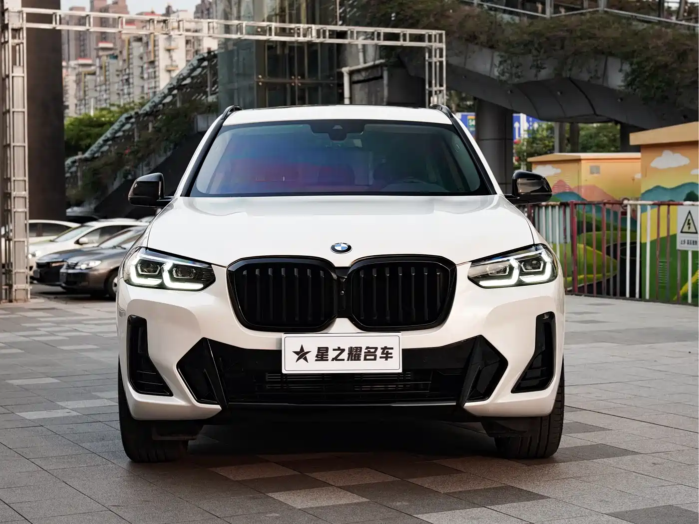 BMW X3 2022 Facelift xDrive30i Leading M Shadow Edition фото 2