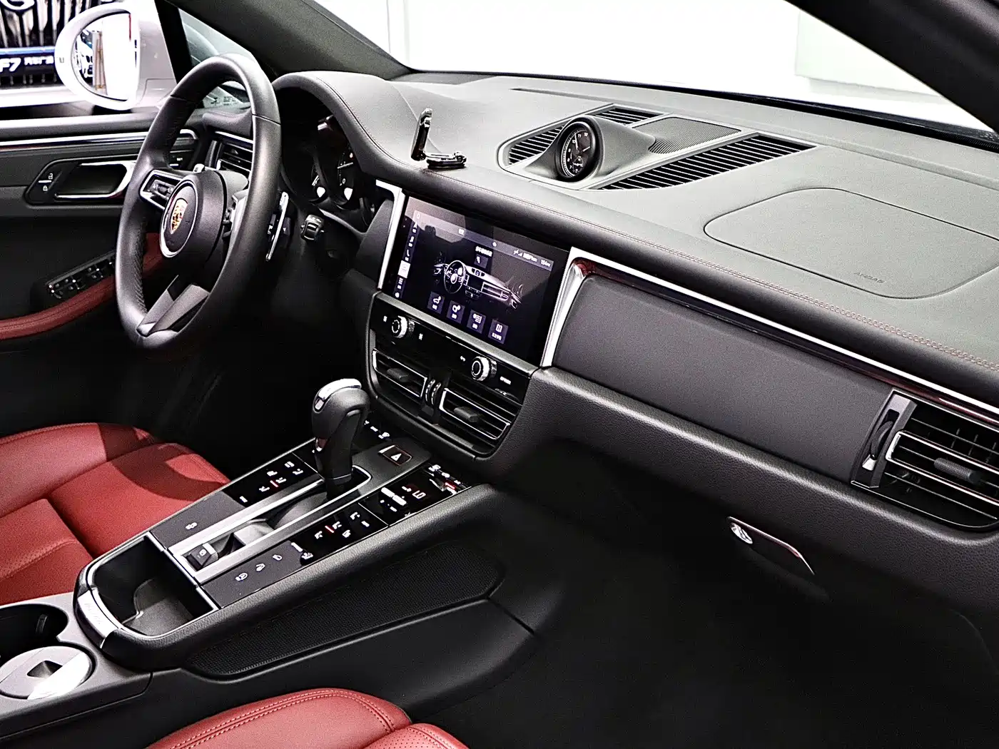 Porsche Macan 2022 Macan 2.0T фото 15