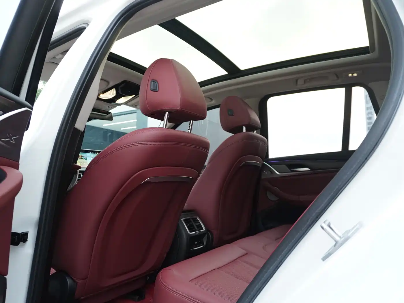 BMW X3 2022 Facelift xDrive30i Leading M Shadow Edition фото 33
