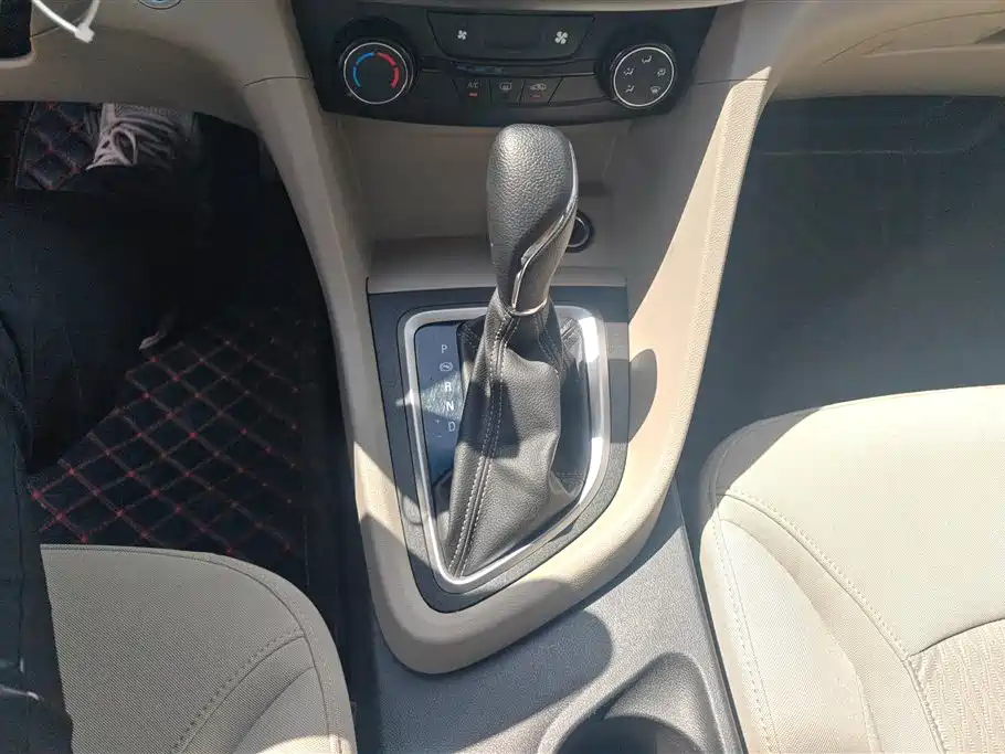 Buick Excelle 2021 Exemplar 1.5L Auto Progressive фото 16
