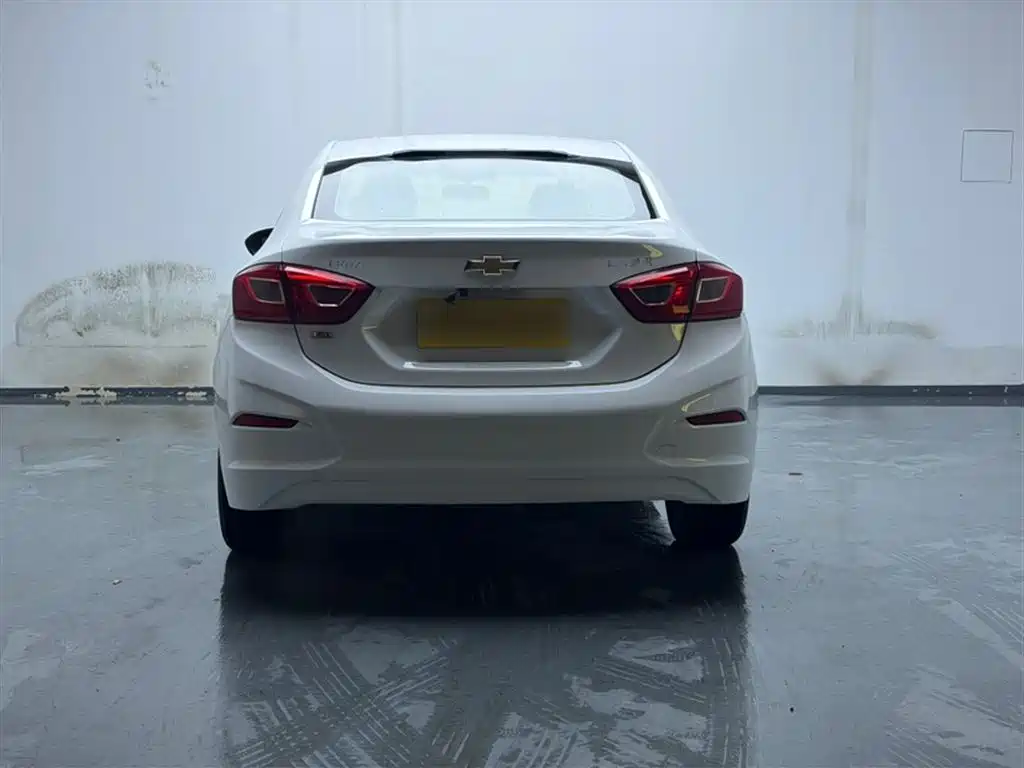 Chevrolet Cruze 2018 320 Automatic Pioneer Sunroof Edition фото 12