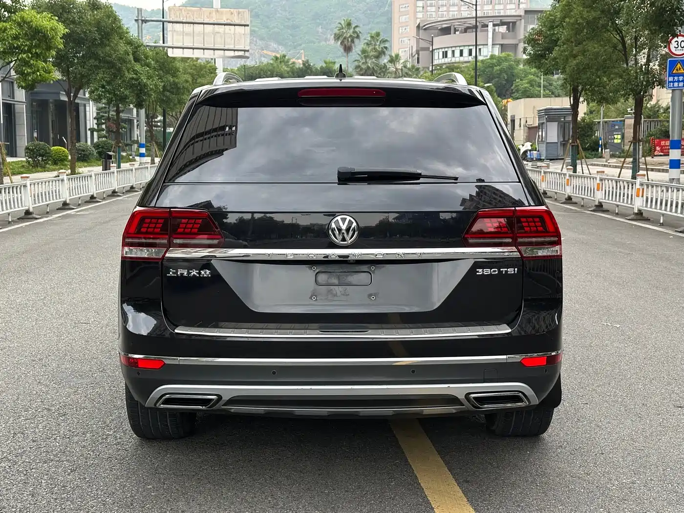 Volkswagen Teramont 2017 380TSI 4WD Luxury Edition фото 7