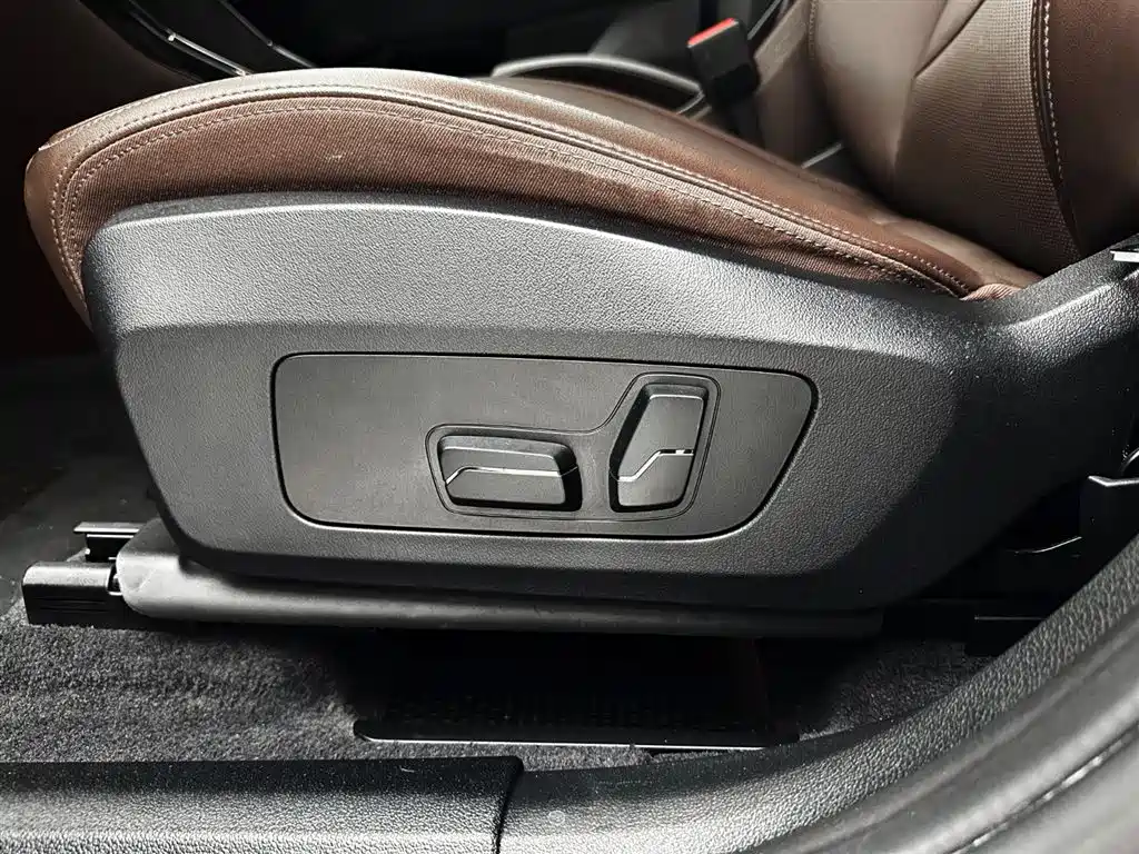BMW X1 2023 sDrive20Li X Design Package фото 18