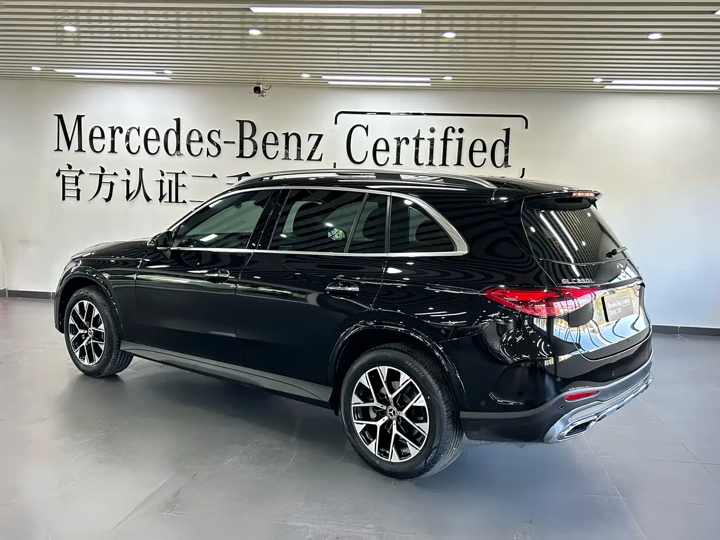 Mercedes-Benz GLC 2024 Facelift GLC 260 L 4MATIC Luxury 5-seater фото 5